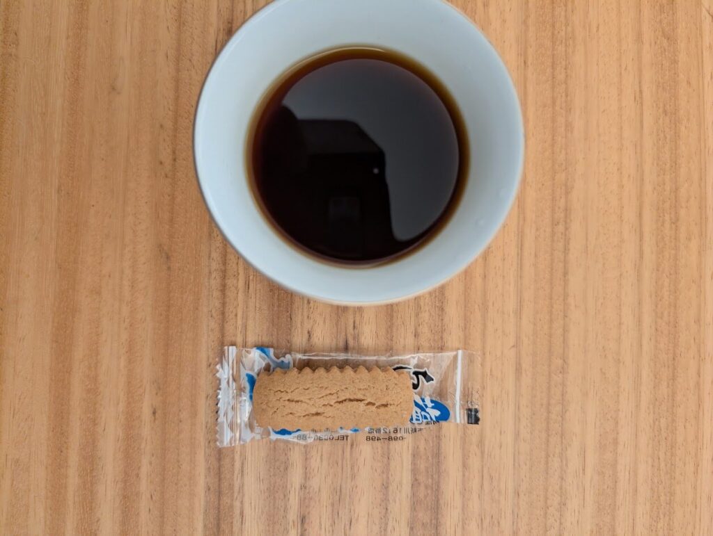 ちんすこうと珈琲は合います。